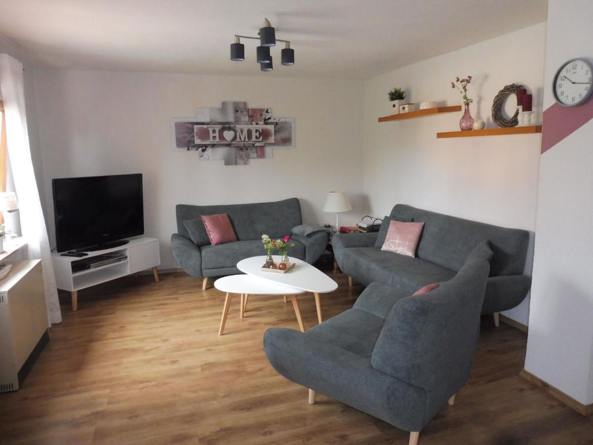 Apartment With Terrace And Pool In The Garden Pracht Esterno foto