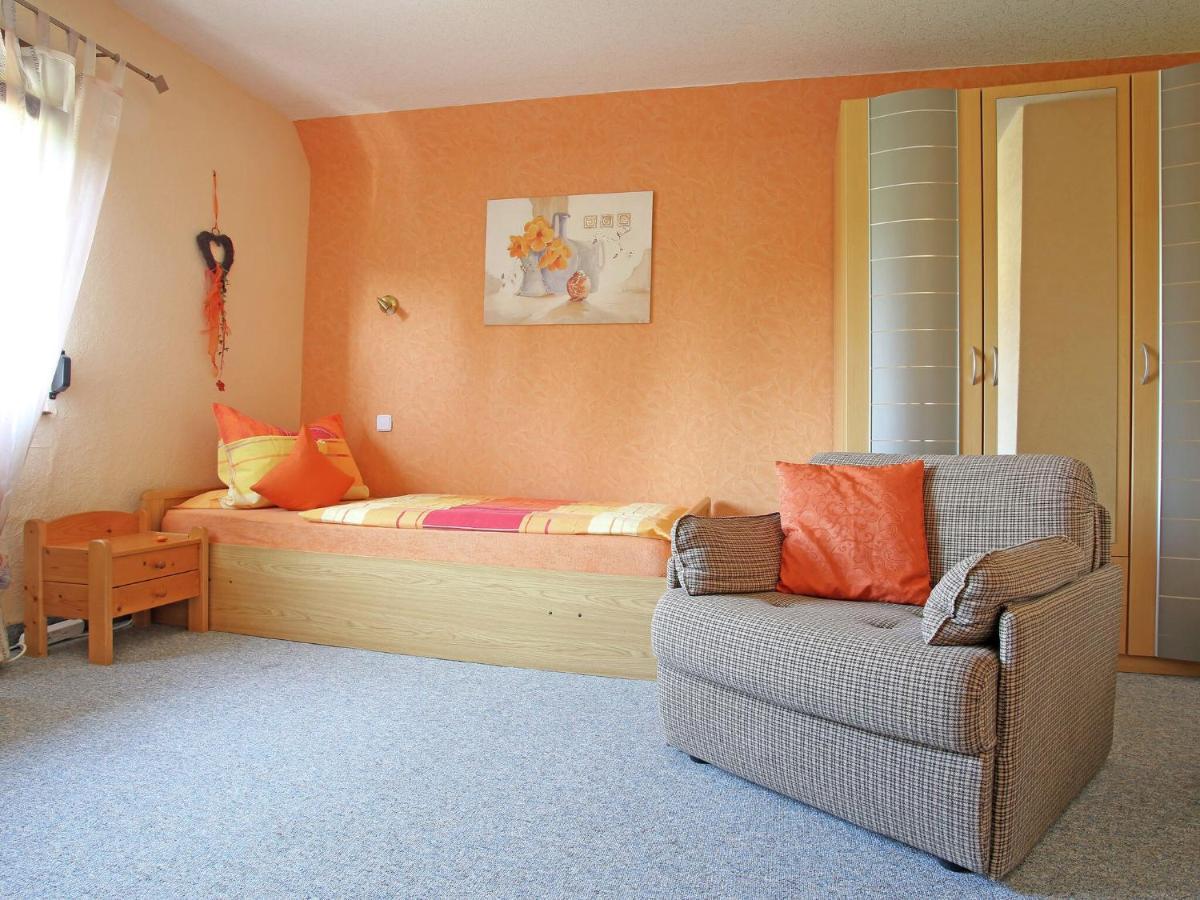 Apartment With Terrace And Pool In The Garden Pracht Esterno foto